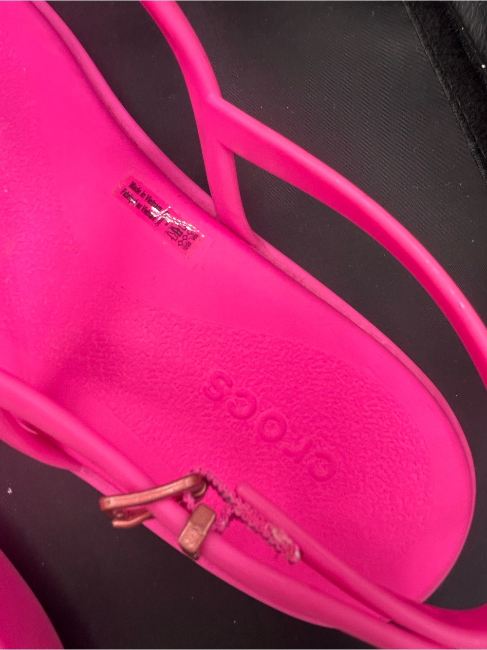 Crocs Miami Thong Flip in size 9
In great condition! - Picture 7 of 7